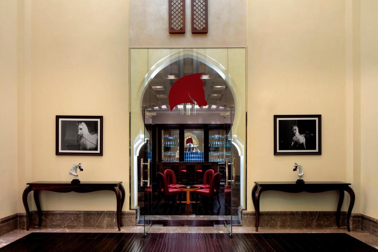 아즈만 사라이, 어 럭셔리 컬렉션 리조트, 아즈만 아지만 외부 사진 The lobby of the hotel